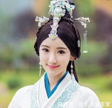 韩国评选中国最美的古装女星,杨幂才第三,第一