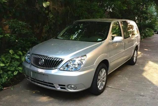 ���϶���7��SUV�ˣ���̥����ʵ������ôѡ