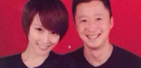 明星结婚证件照,邓超、陈小春谁的更出挑?