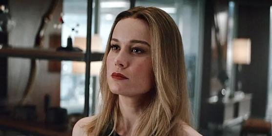 《复仇者联盟4终局之战》五星全给黑寡妇,惊奇