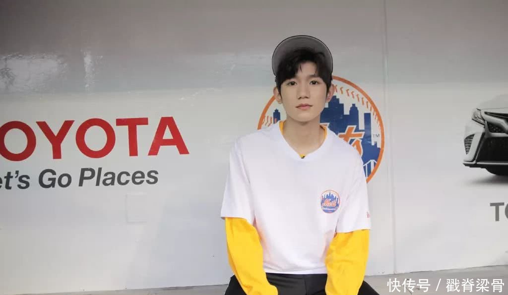 王源更博诉说内心的挣扎,标点符号很有规律,是