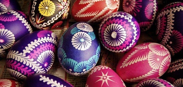 一家人,起晚了,所以在斯里兰卡肉桂酒店爆炸中