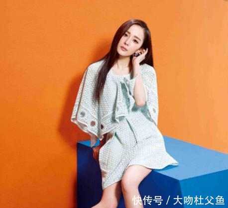 杨幂时尚芭莎封面大片揭幂密面纱, 大秀马甲