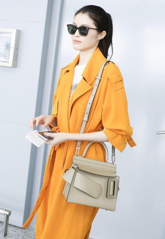 165孙俪撞上178何穗,身高矮了13cm,气质却一