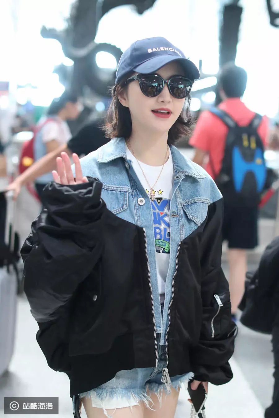 张继科带景甜澳门约会力破分手传闻 还有一个