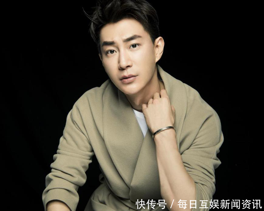 《谈判官》型男风格纶 男神赵楚纶的养成记