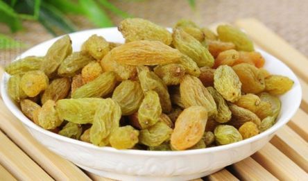 葡萄干和它泡水喝,每天一杯,功效堪比冬虫夏草