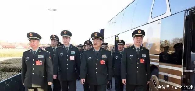 什么是高级军官 t015a7dd984736910de.jpg