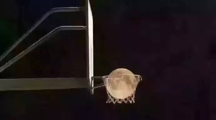 全球各地超级月亮大比拼,新加坡的真令人心塞~