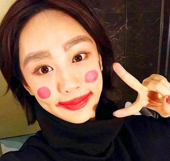 同样是化小丑妆杨紫可爱,杨颖惊艳,却被千玺