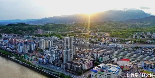 2019年广元gdp_2020年广元地铁规划图(2)