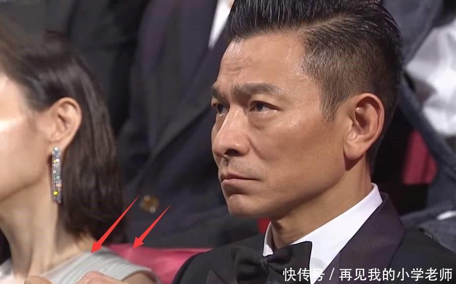 金马奖还是被徐峥夺走,台上发言感叹,台下的华