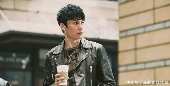 《美人鱼2》杀青! 男主演坐拥22亿票房, 不是邓