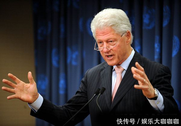 克林顿将做客晓说,高晓松微博求问题,称我美吗