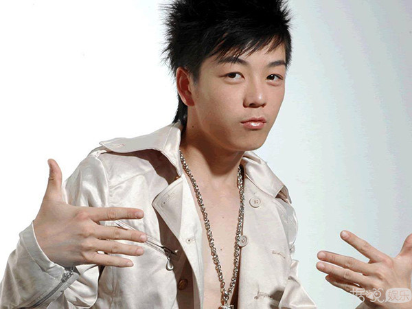 张杰升级当爸、俞灏明靠演技翻身,07届快男就