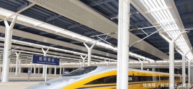 高铁列车是什样