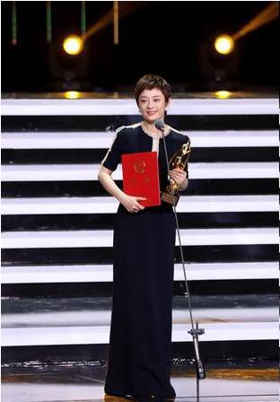 张国立口若悬河夸了孙俪、杨幂,最后夸了自己