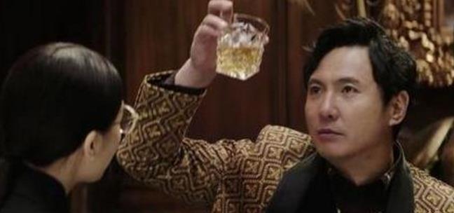 《西虹市首富》上映一小时获6300万票房,网友