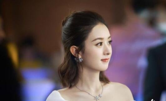 《倾城时光》好看不? 赵丽颖发了一个表情表态