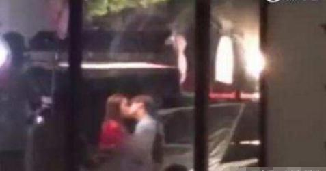 关晓彤鹿晗酒店前热吻,霸气回应,网友:跟男朋友