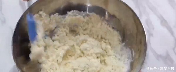 上班感到压抑小确丧这款椰浆双莓曲奇为你赶走