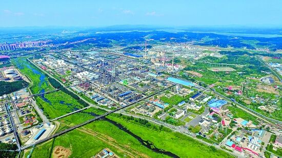 国内原油期货创上市以来新高