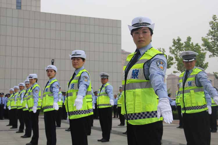 阳信县十个乡镇村警方队开展会操大比武