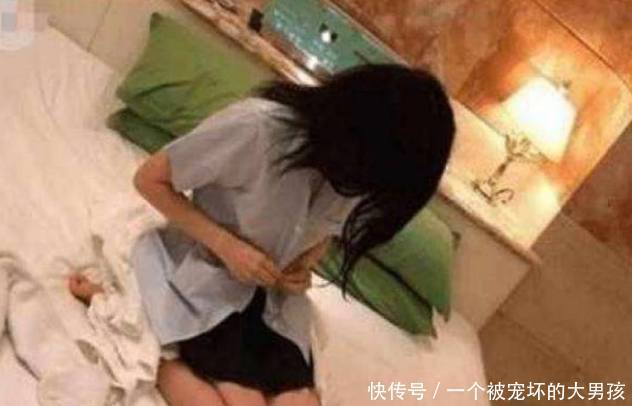 女学生早恋被家长发现，和男友夜不归宿，女生：疼到走不了路