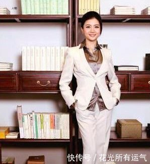 她是马云合伙人,中国最美女总裁,身家过亿,近4