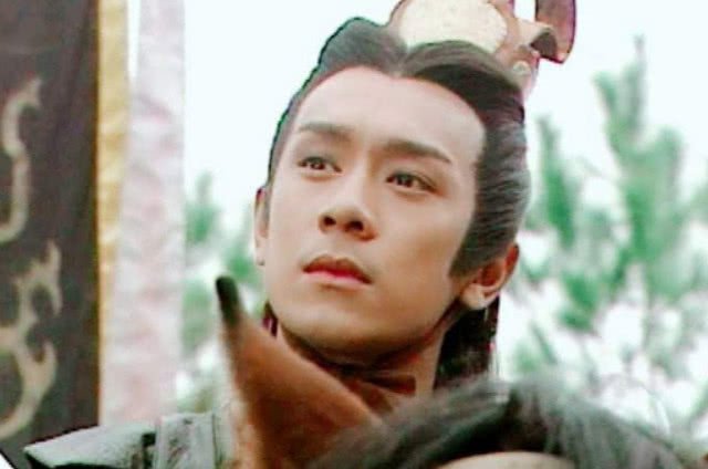 吒,前三位都演成了二傻子,唯独他才是最经典的