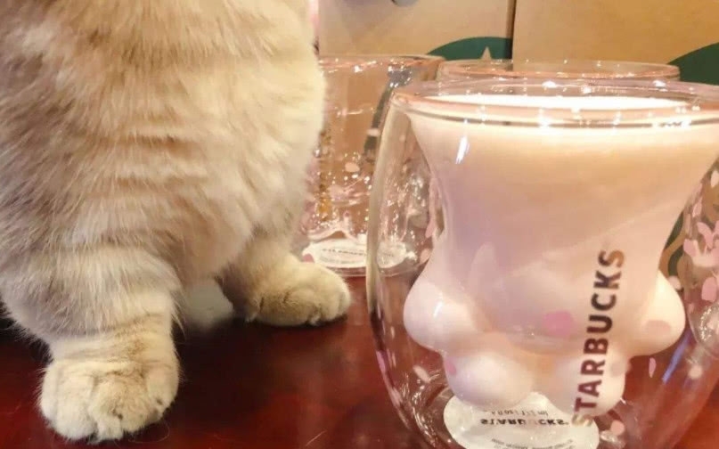 星巴克猫爪杯已过气,漫威灭霸杯却火了,网友
