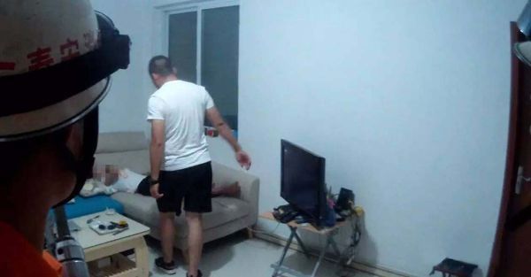 丈夫喝酒深夜不归妻子说了什么丈夫求助消防大