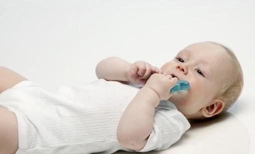 什么是婴儿水中毒六个月前的婴儿到底能不能