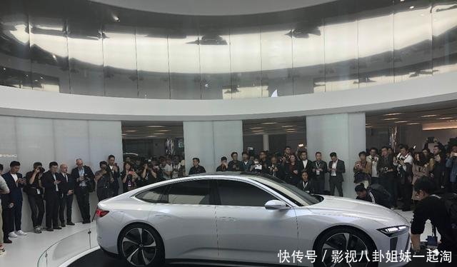 蔚来电动轿跑神秘登陆上海车展,将与特斯拉M