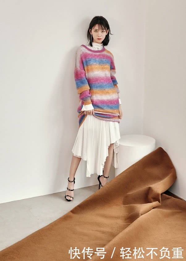 陈瑶怎么做到的,在裙子上开了一扇窗就算了还