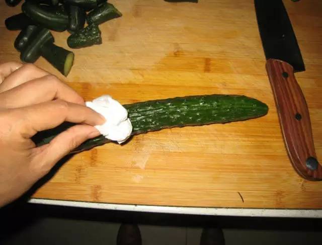 炎炎夏日,这样腌黄瓜,给肉都不换!!!