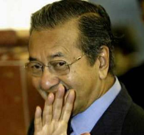 朝三暮四,马哈蒂尔暂停三项中资项目后又来示