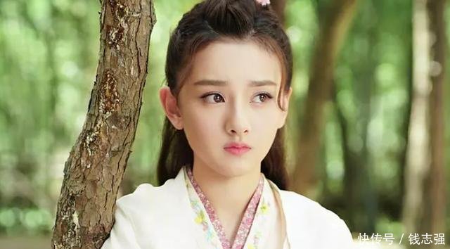 宋祖儿牵手徐海乔剧中谈恋爱,古装造型美如画