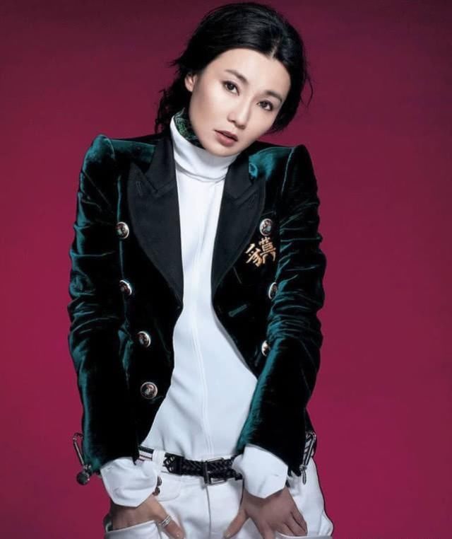 影帝影后的排名来了,黄晓明上榜,张艺谋都拿过