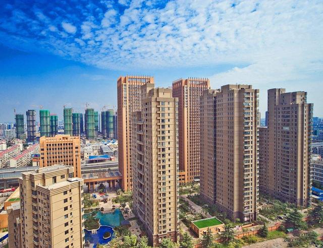 房价涨了!为啥小县城的房价会上涨?都快买不起