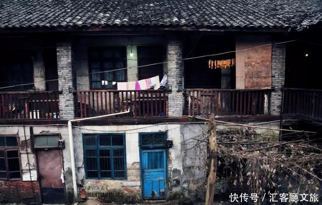 嘉阳蒸汽小火车,坐上去就开往春天