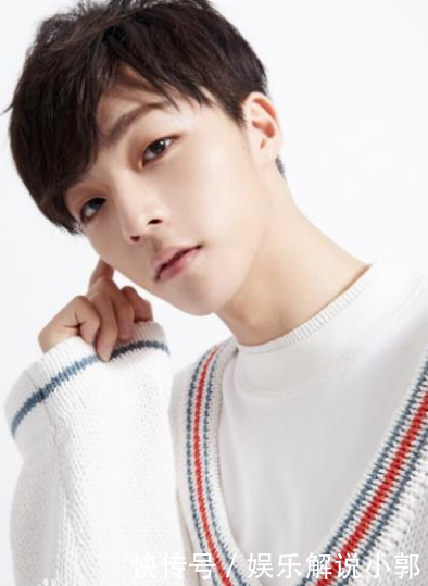 蔡徐坤卸妆后打49分,陈立农卸妆后打95分