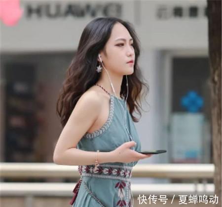 路人街拍:身材圆润的小姐姐,仙女般的气质,让人心动的感觉 申bet手机版