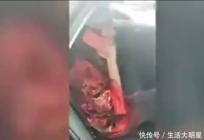 女子滴滴车内不安分,司机忍无可忍要求下车,网友:我支持你!