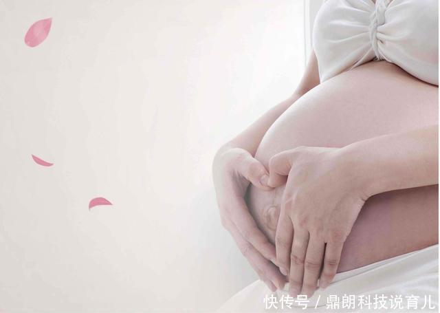 儿子和孙子上了同一所幼儿园,听到老师的话,我想找个缝钻进去