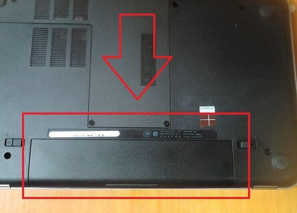 三星笔记本电脑的电池怎么拆下来