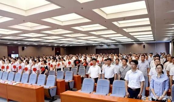 寒亭区第三十四个教师节庆祝表彰大会召开