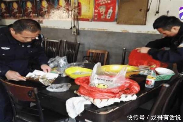 小伙在楼下面馆吃面几天后上瘾，觉得有问题，带面去检查后无语了