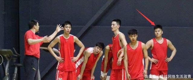 旅美球员加入国青队受关注 被誉为小李根,3所