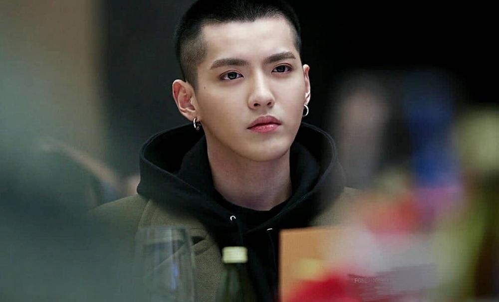 吴亦凡大碗宽面写歌,王思聪微博神评论,求这碗